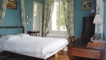 Tweepersoonskamer (Iris) | Een strijkplank/strijkijzer, gratis babybedden, gratis wifi