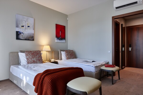 Standard Room, 2 Single Beds