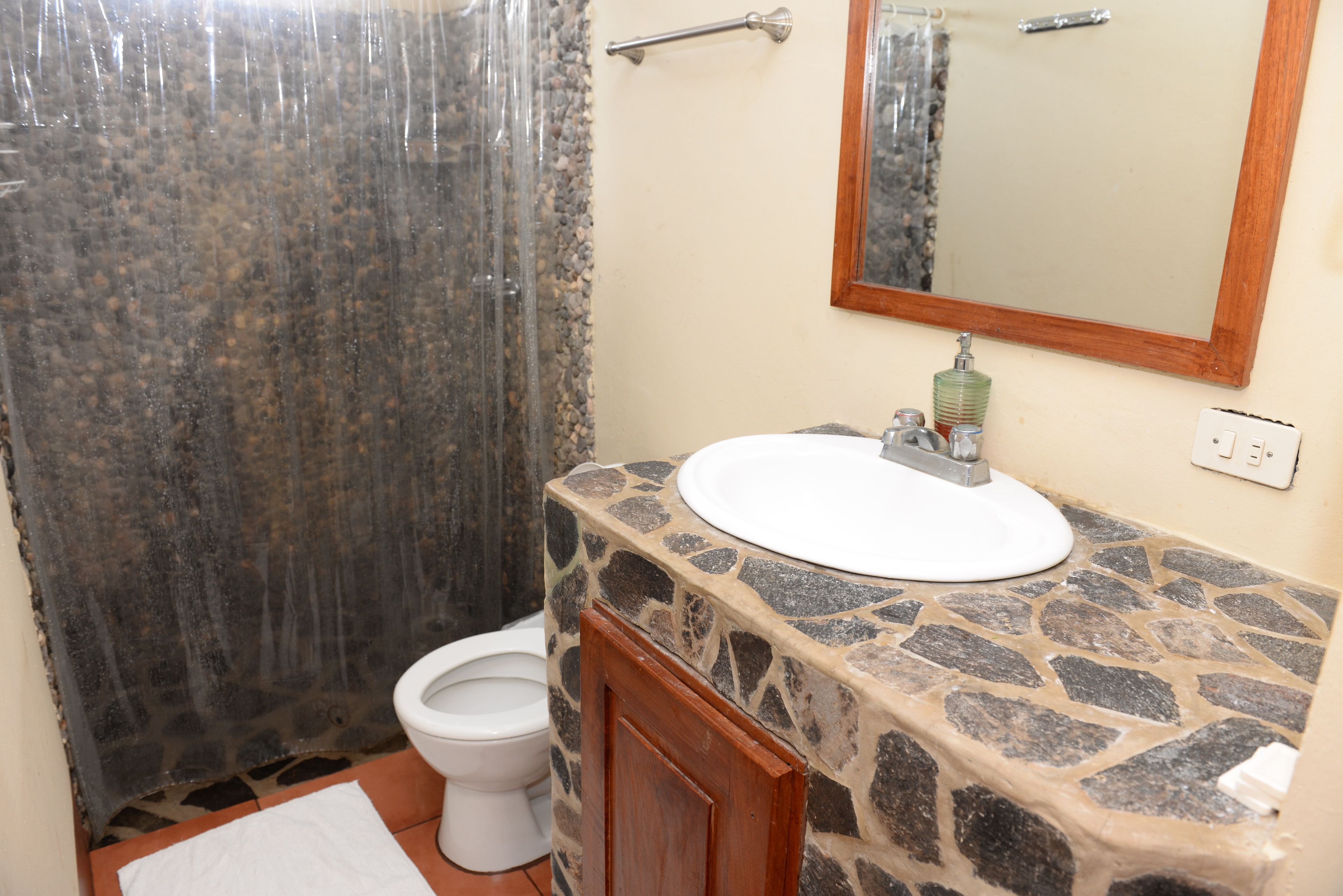 standard duplex, 1 bedroom, lake view | bathroom | shower, towels
