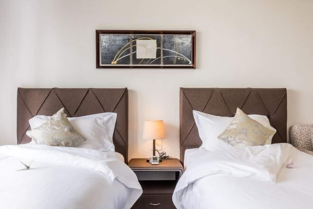 1 bedroom, in-room safe, desk, soundproofing