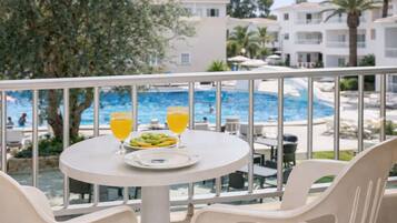 Room | In-room safe, free WiFi, bed sheets