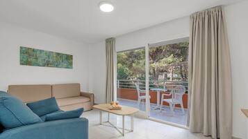 Family Apartment | Living area | TV