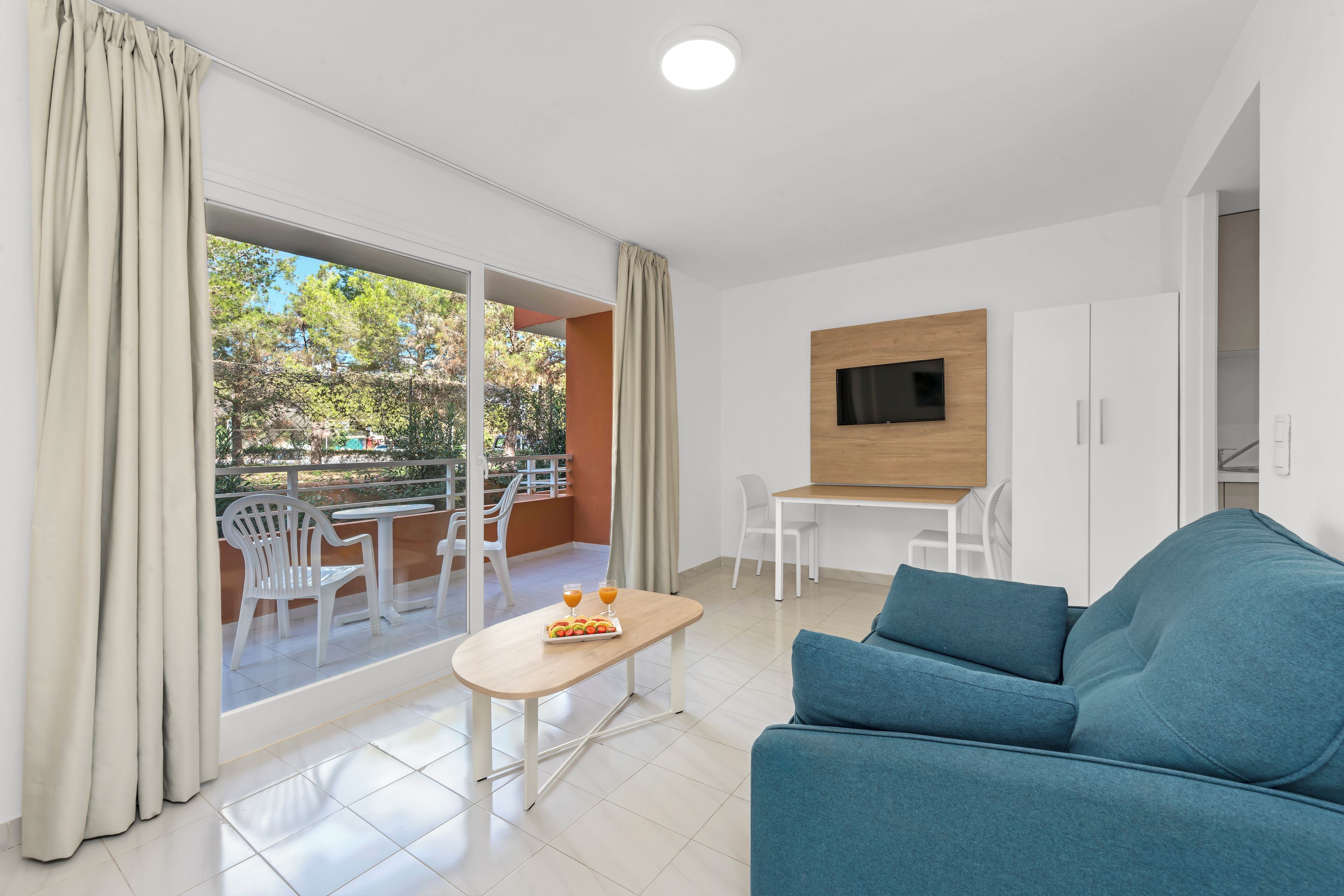 Family Apartment | Living area | TV