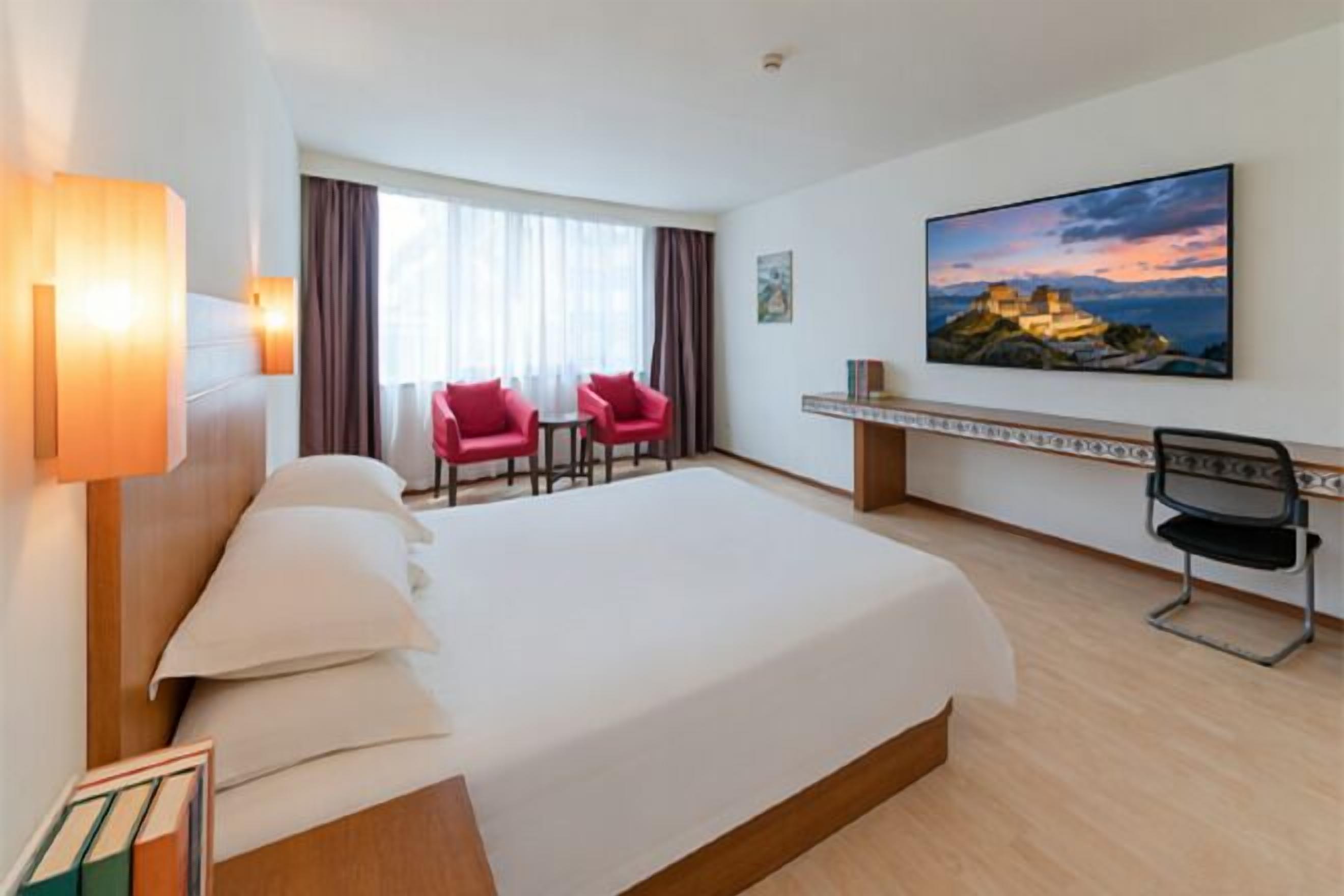 In-room safe, free WiFi