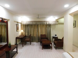 Televisión 32 cm con canales de televisión por cable