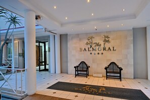 Unclassified image, 4 of 43, button - Balmoral (Durban)