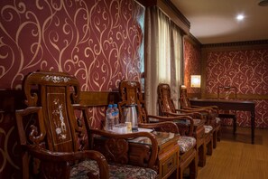 Deluxe Double Room, 1 Double Bed | Desk, free WiFi - Golden Phoenix Hotel