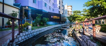 Golden Phoenix Hotel