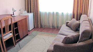 1 bedroom, in-room safe, iron/ironing board