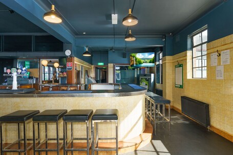 Bar (en la propiedad)