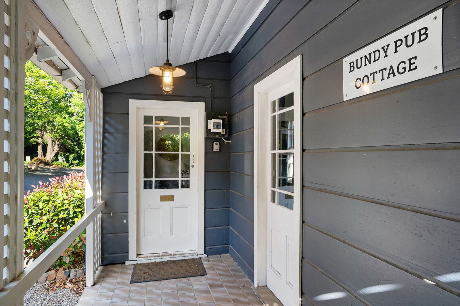 Fachada de la propiedad