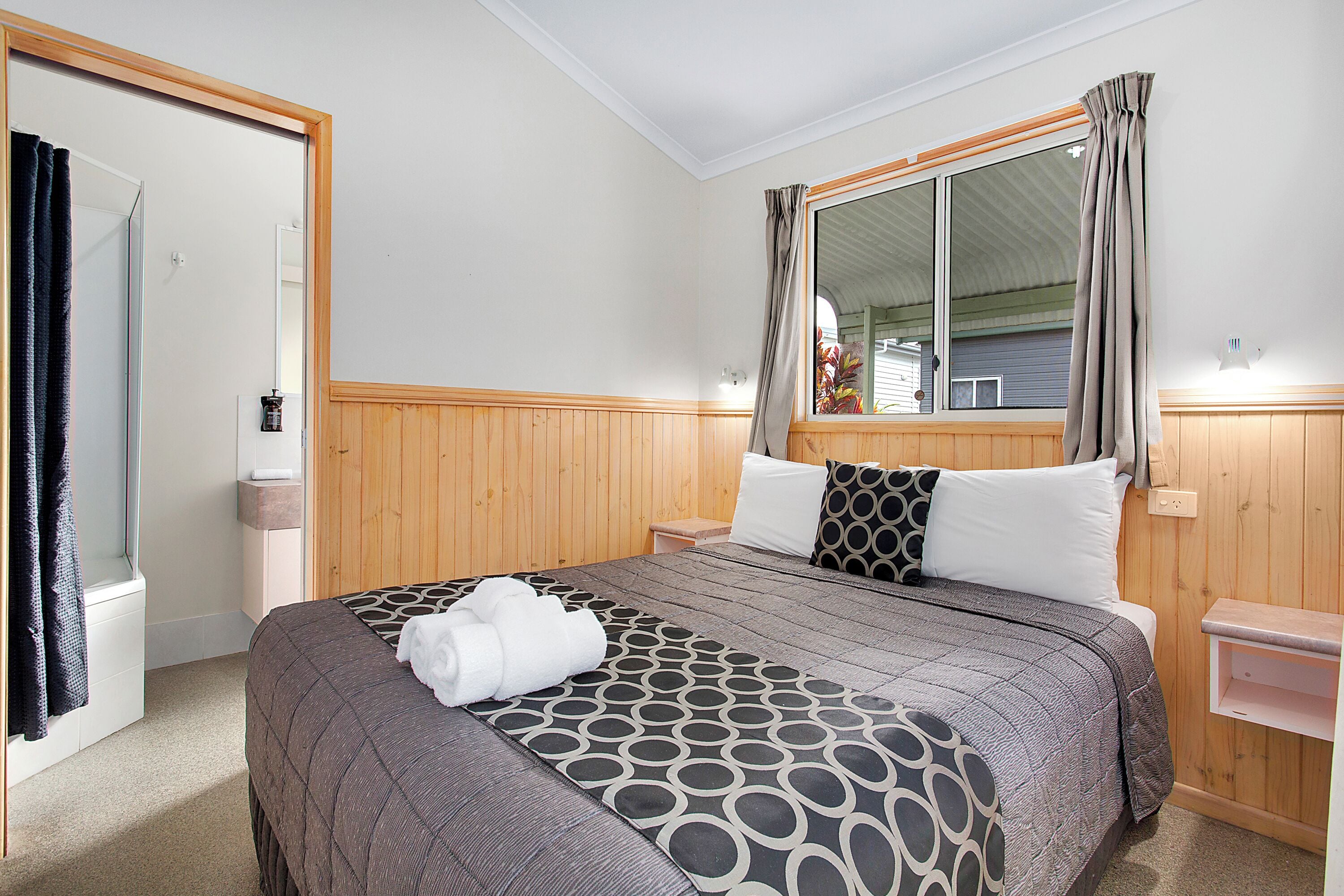 Standard Studio | Iron/ironing board, free WiFi, bed sheets