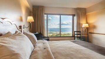 Habitación estándar, 1 cama King size, para no fumadores, vista a la bahía | Ropa de cama de alta calidad, edredón, camas Select Comfort y minibar
