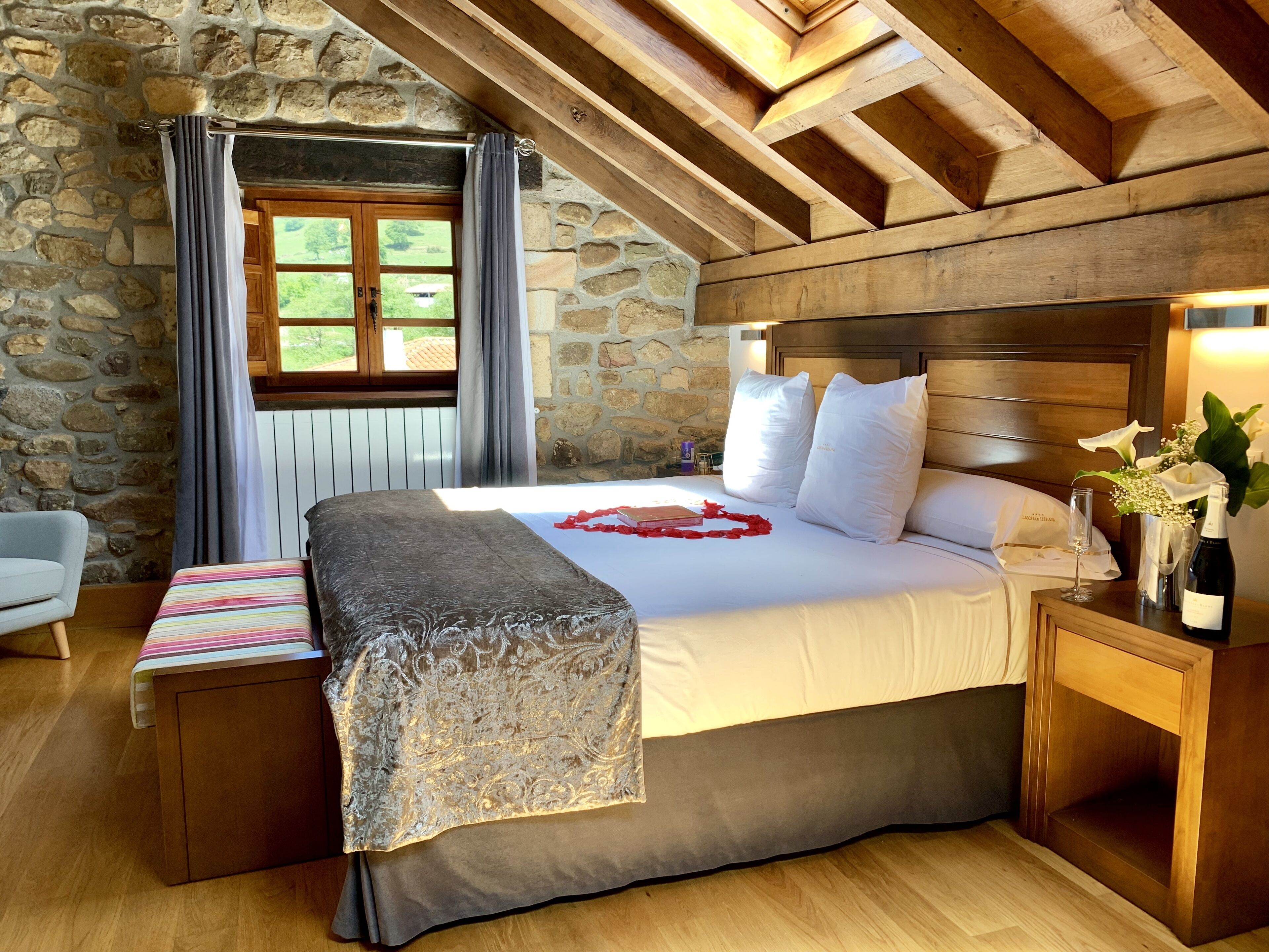 Photo - Akla Hotel Suites Valles Pasiegos