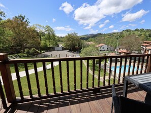 Suite, Accessible, Hot Tub