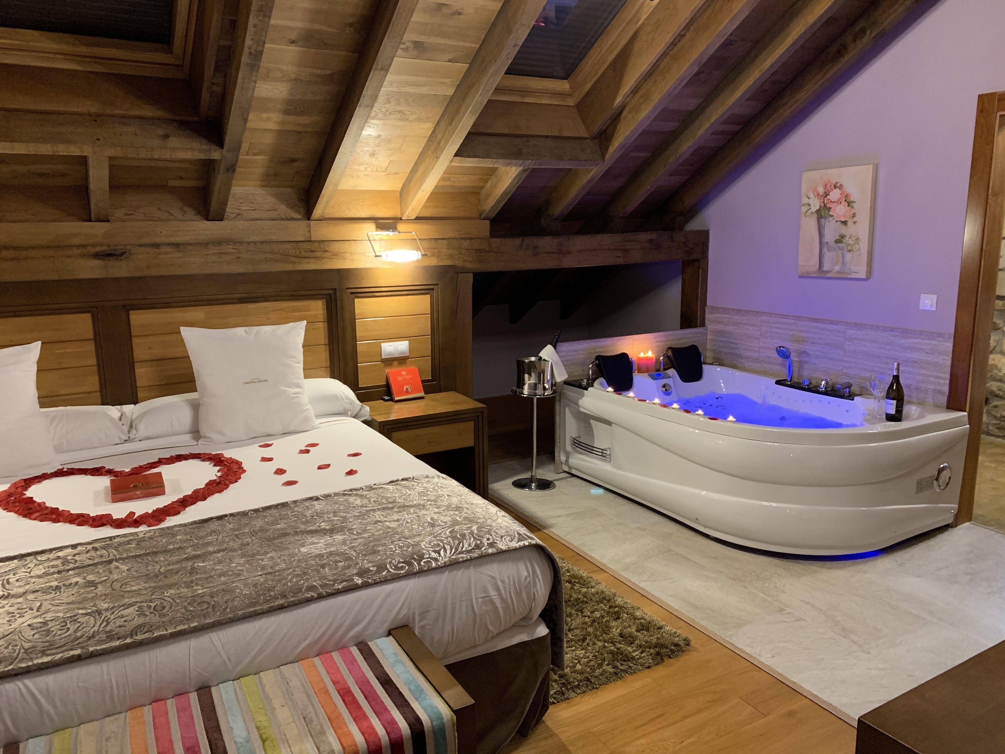 suite, accessible, hot tub | 1 bedroom