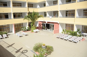 Terrace/patio - Apartamentos Amazonas (San Bartolomé de Tirajana)