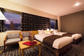 Superior Twin Room, Non Smoking | In-room safe, iron/ironing board, free WiFi, bed sheets