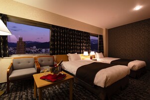 Superior Twin Room, Non Smoking | 1 bedroom, in-room safe, iron/ironing board, free WiFi