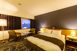 Superior Double Room | In-room safe, iron/ironing board, free WiFi, bed sheets