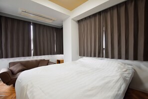 Family Apartment, 2 Bedrooms, Kitchen | 1 bedroom, blackout curtains, soundproofing, iron/ironing board