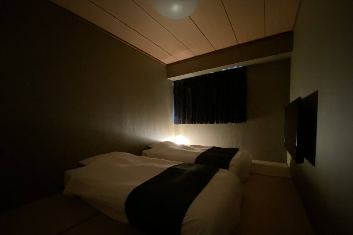 4 人部屋 禁煙 (See host's email for check in details) | 遮光カーテン、防音設備、アイロン / アイロン台、WiFi (無料)