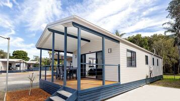 Deluxe Balcony 3 Bedroom Villa | Terraza o patio