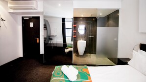 In-room safe, free WiFi - Once in Joburg (Johannesburg)