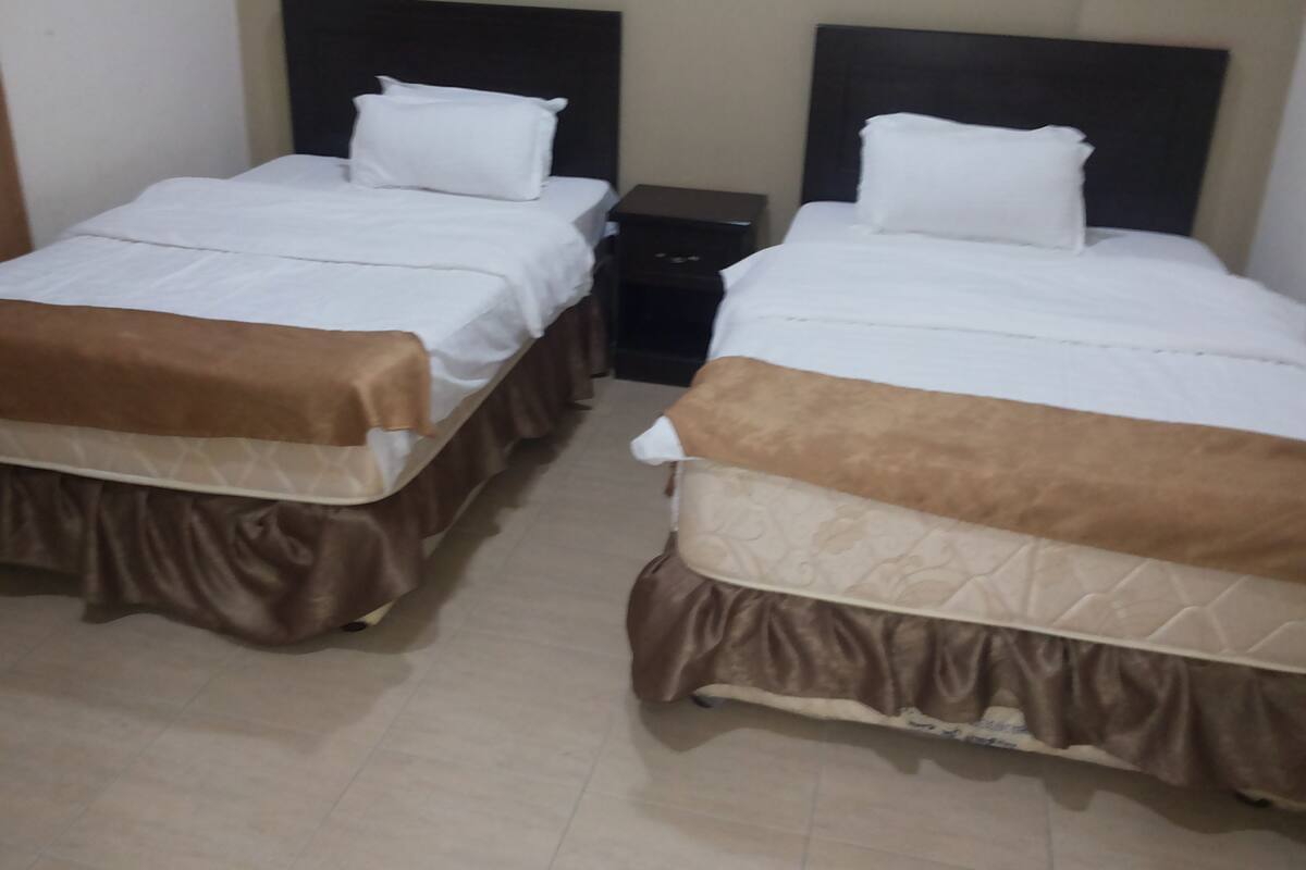 Verdunkelungsvorhänge, kostenloses WLAN