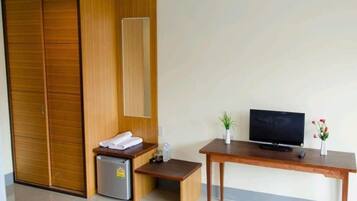 Classic Double Room, 1 King Bed | Room amenity