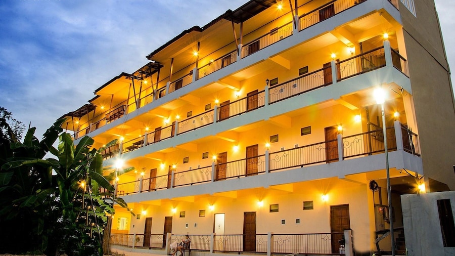 The Impress Sisaket