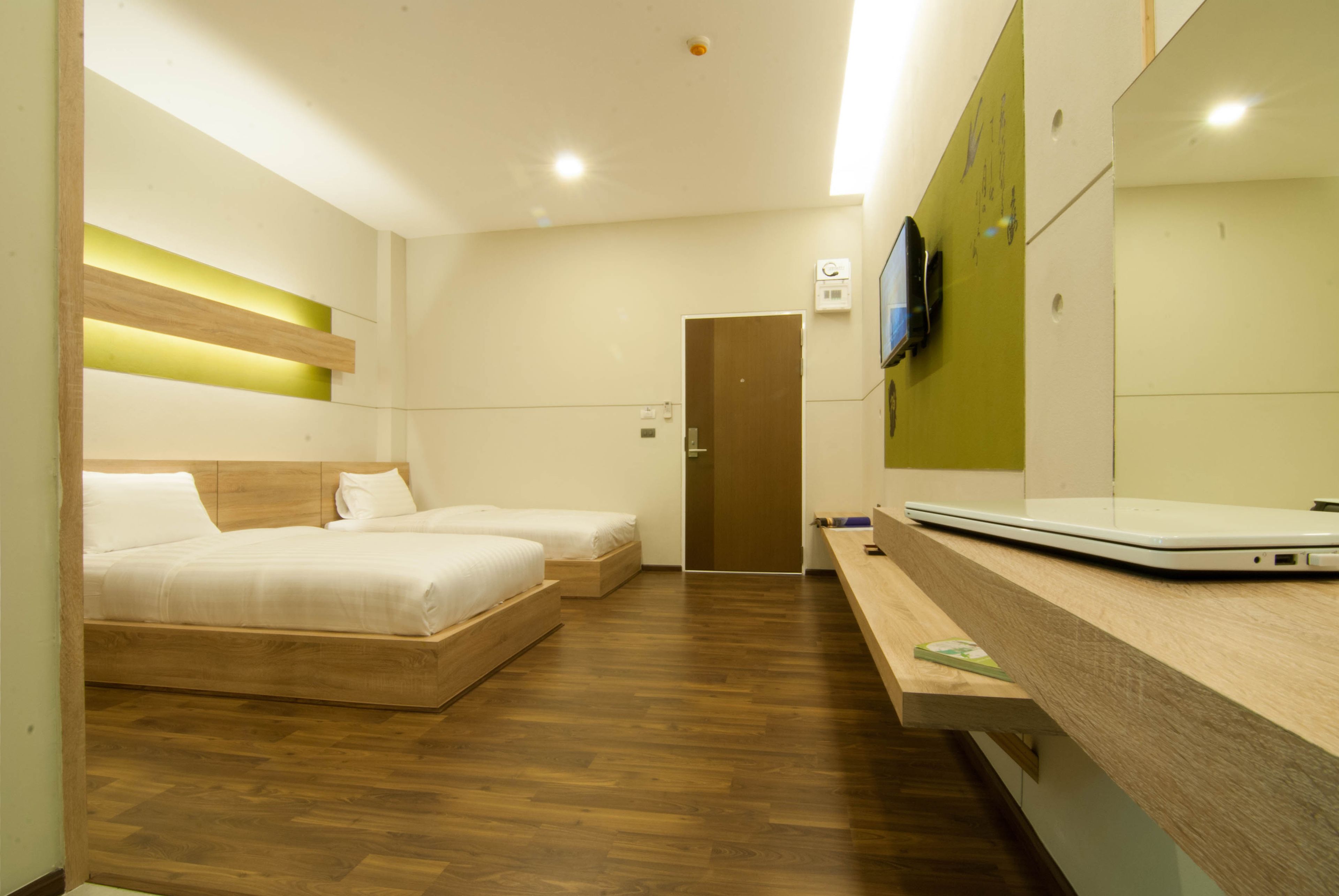 standard twin room | individually decorated, desk, blackout curtains, rollaway beds