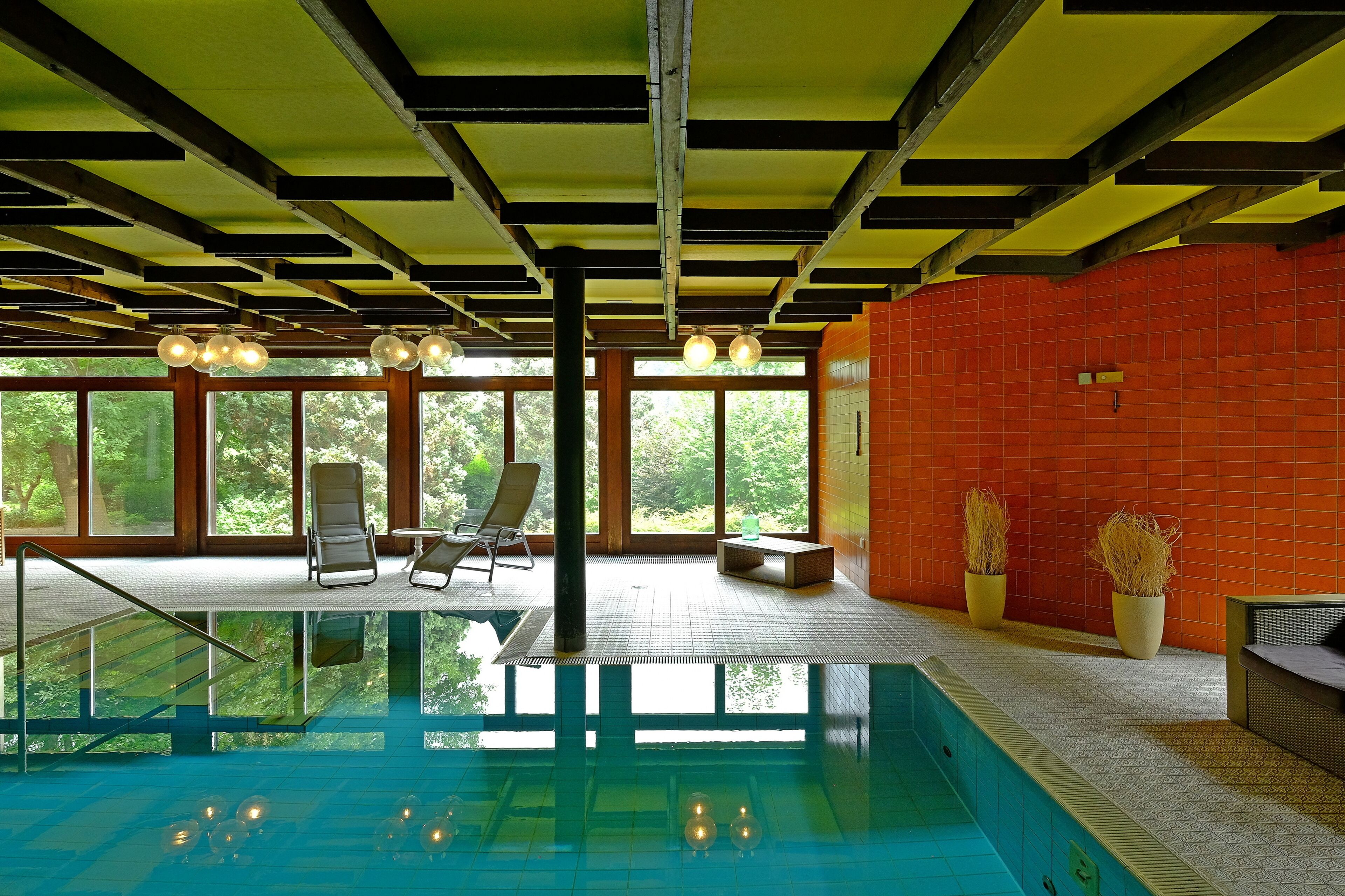 Body treatments, hot stone massages, Swedish massages, sports massages