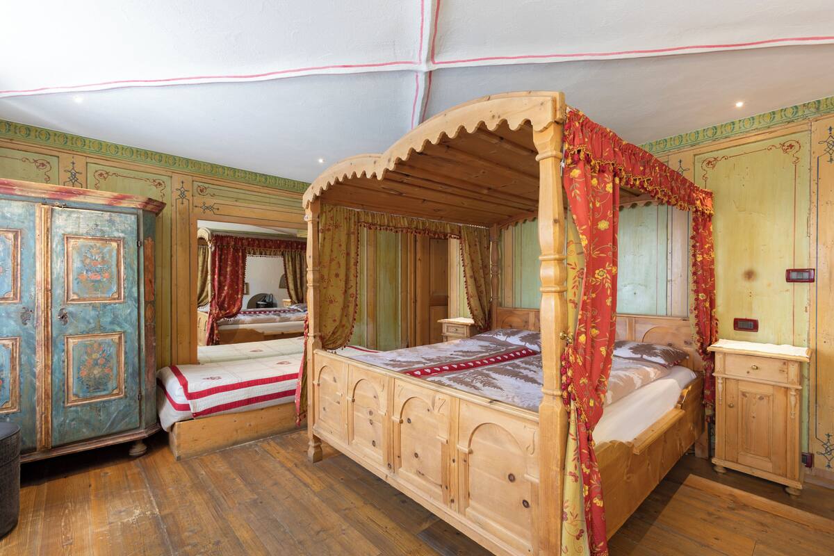 Junior Suite | Minibar, in-room safe, desk, cribs (surcharge)