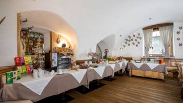 Petit déjeuner buffet compris tous les jours