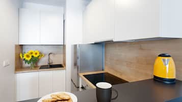 1 bedroom, premium bedding, desk, iron/ironing board
