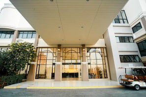 Exterior - Summer Tree Hotel (Bangkok)