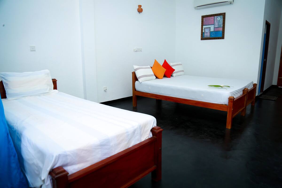 Standard Double Room, 1 Double Bed, Ocean View, Beachfront | 1 bedroom, soundproofing, iron/ironing board, rollaway beds (surcharge)