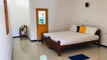 1 bedroom, soundproofing, iron/ironing board, rollaway beds