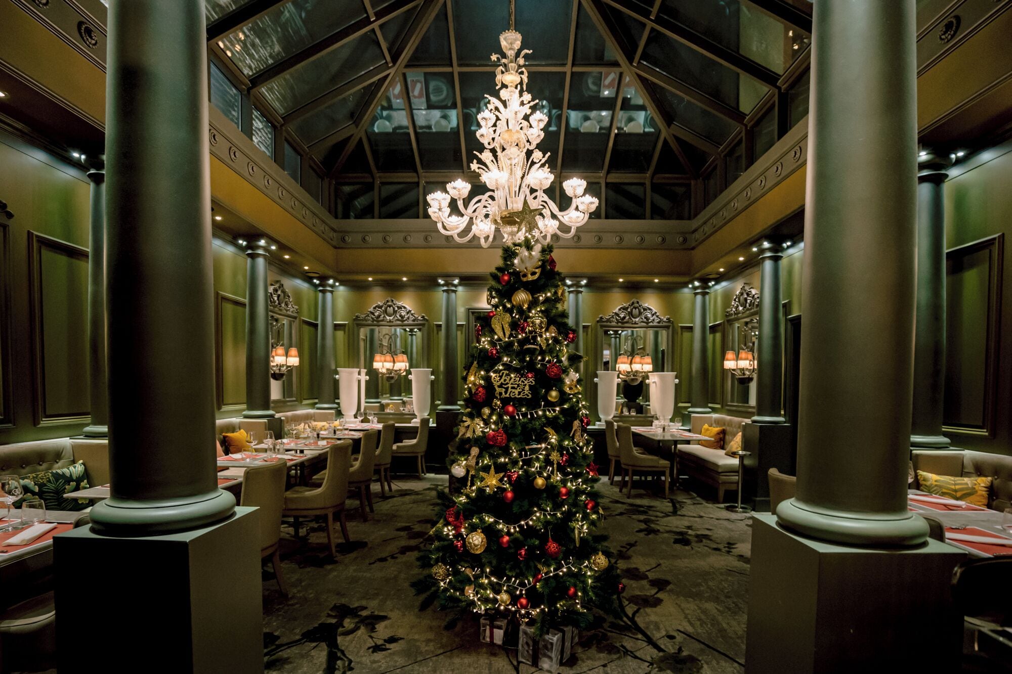 lunch and dinner served, french cuisine