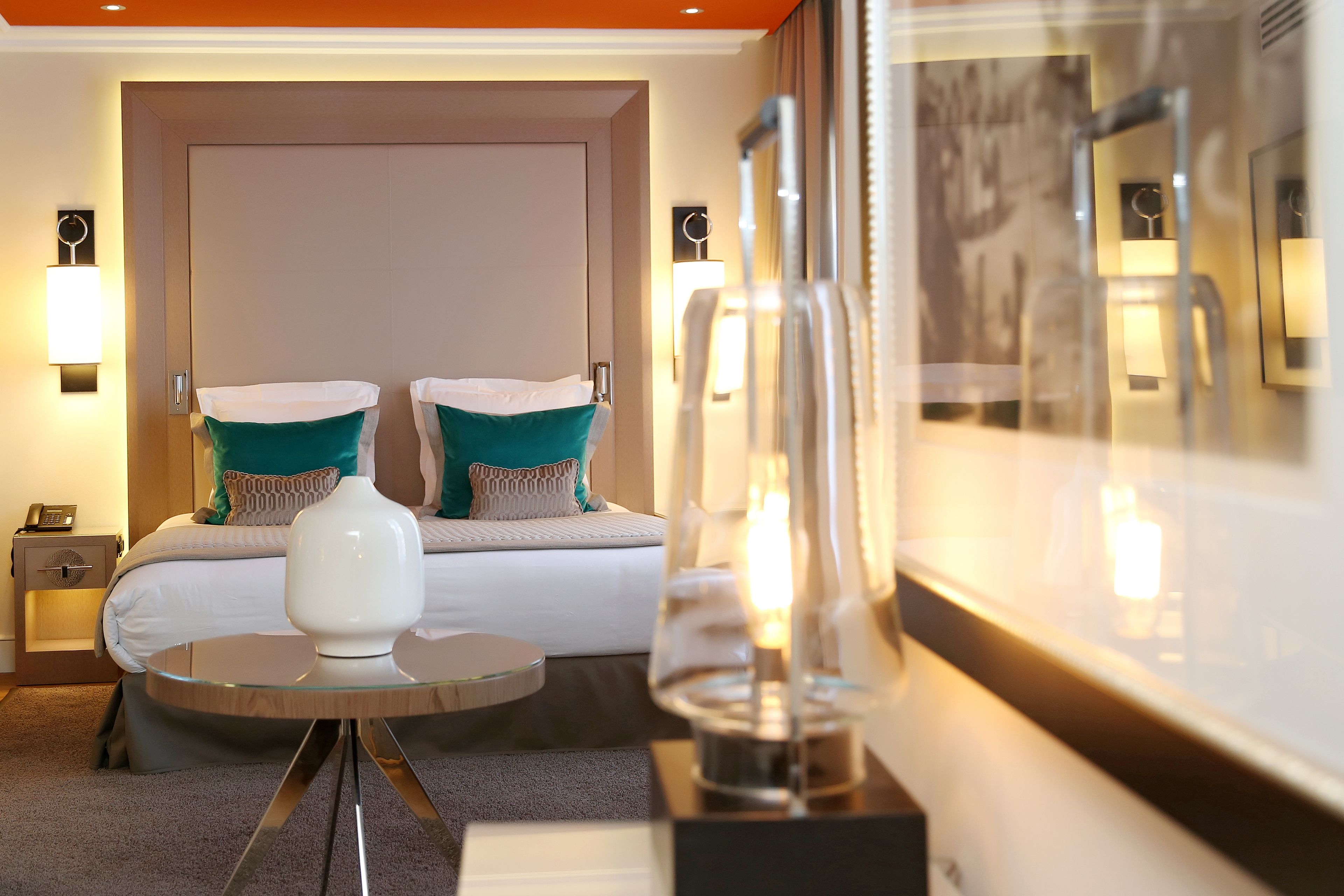 1 bedroom, premium bedding, free minibar, in-room safe