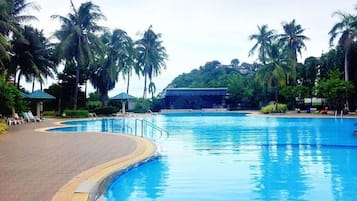 Indoor pool, outdoor pool