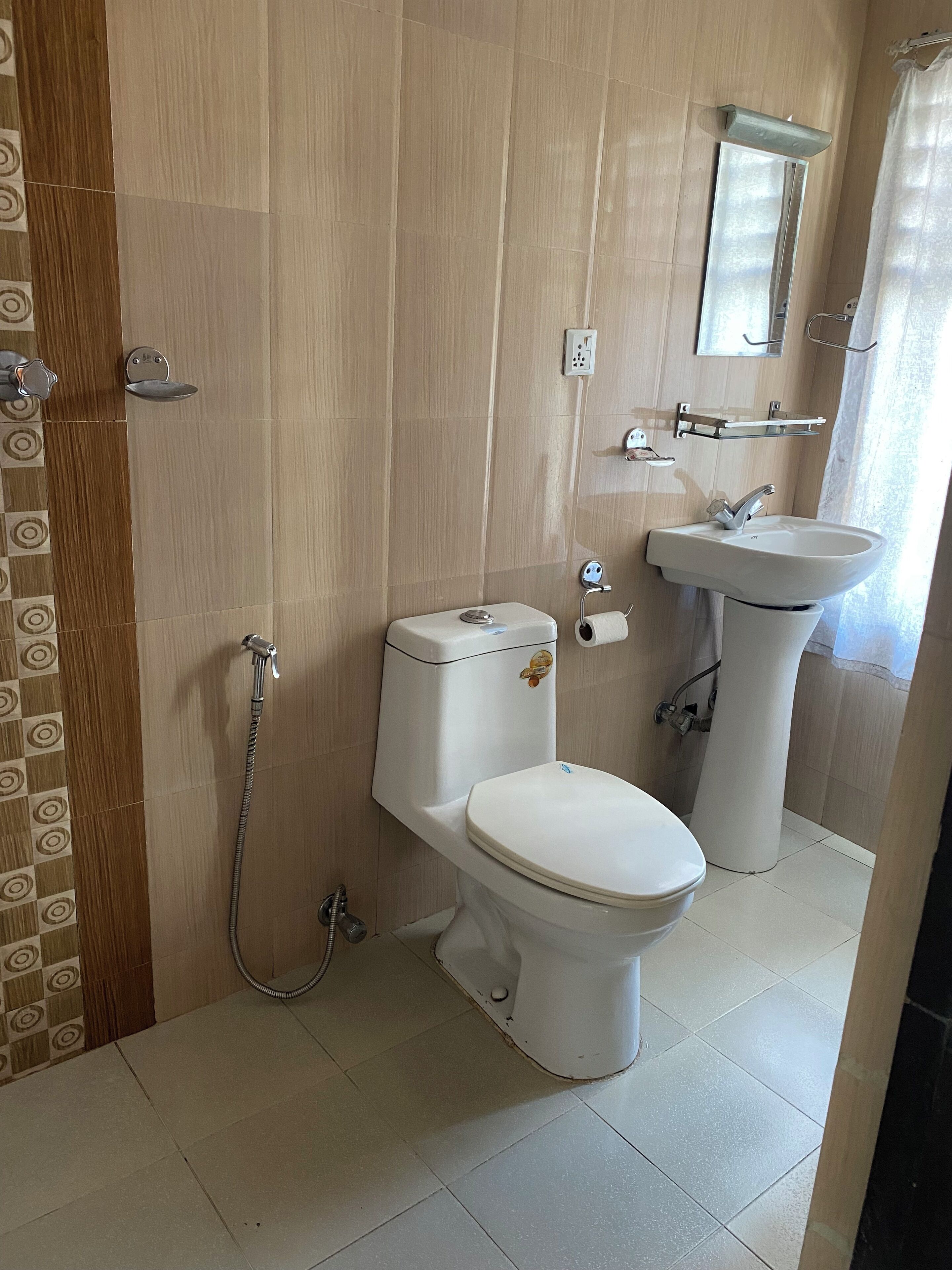 Photo - Bag Packer's Lodge