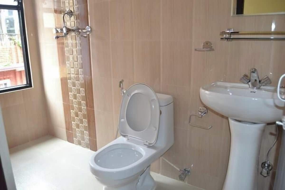 Free toiletries, hair dryer, slippers, towels