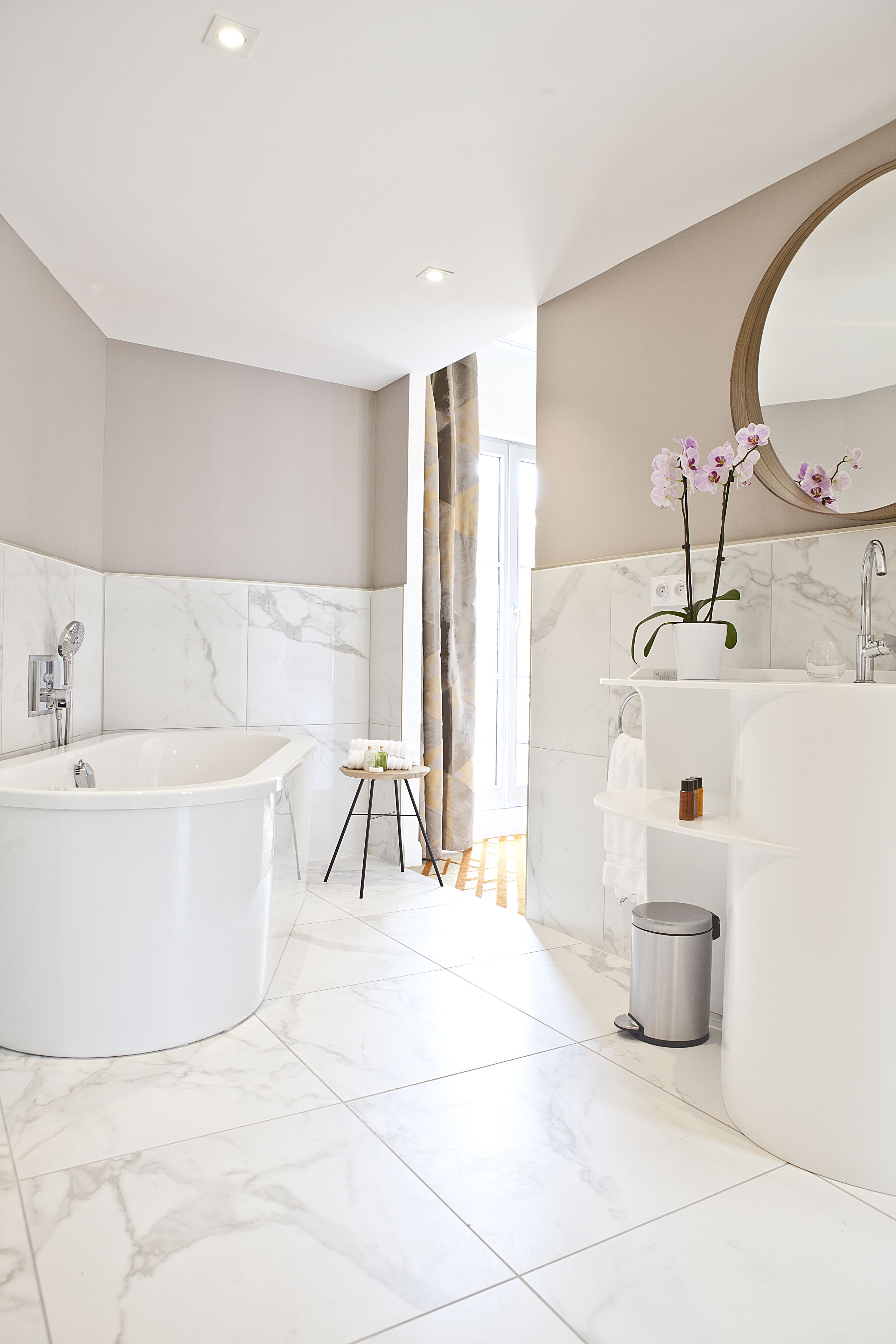 premium suite, terrace | bathroom | free toiletries, hair dryer, bathrobes, slippers