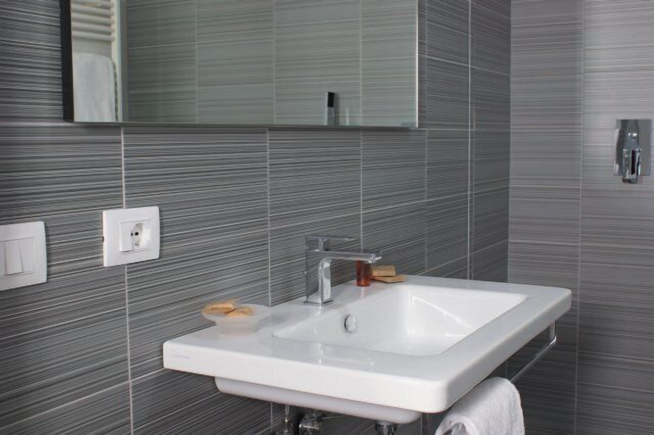 double or twin room | bathroom sink