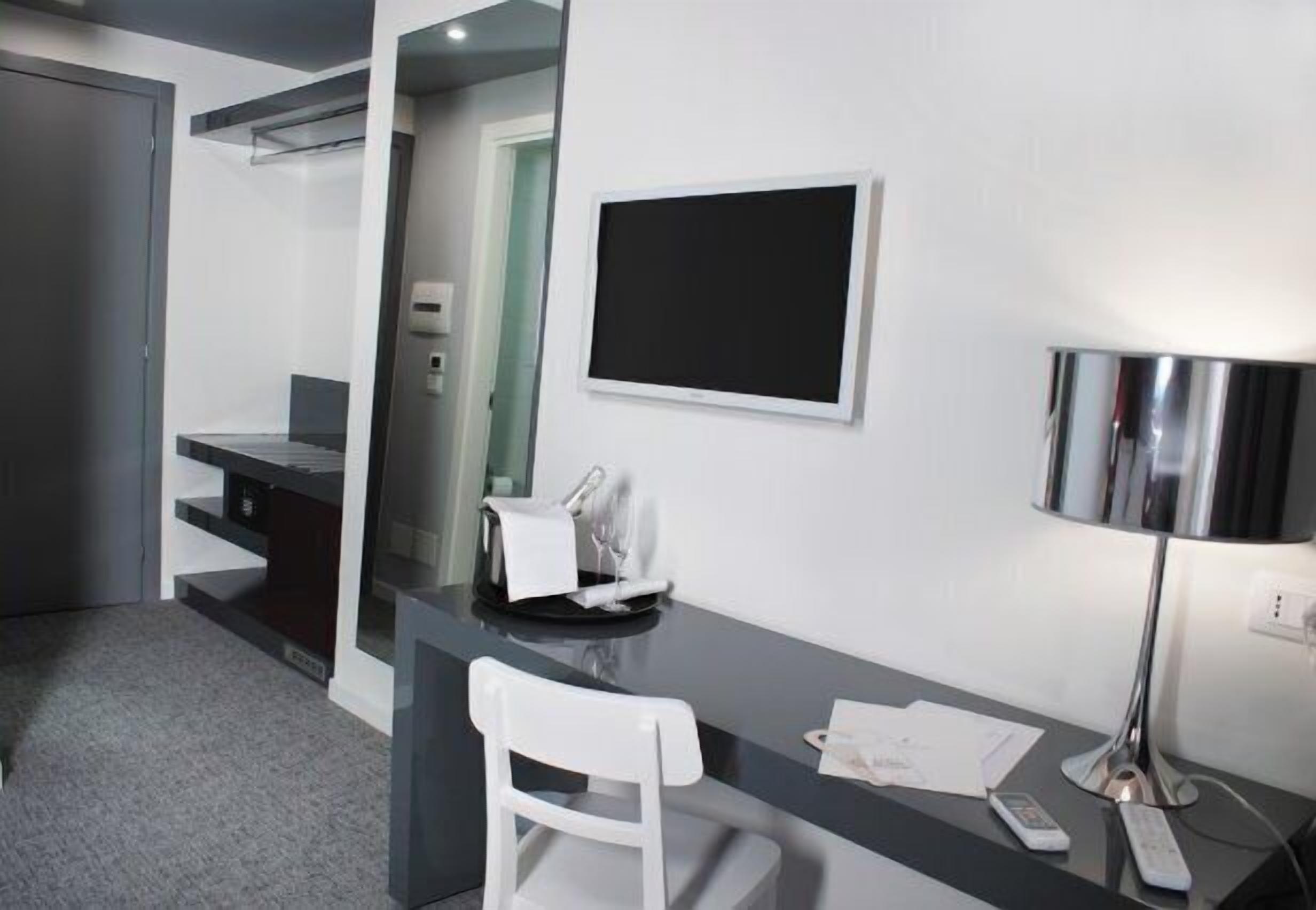 double or twin room | room amenity