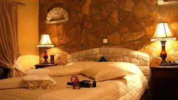Minibar, soundproofing, cots/infant beds, free WiFi