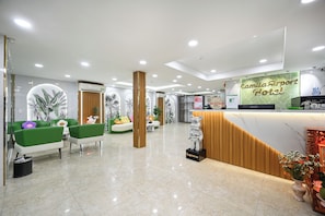 Reception - Camila Airport Hotel (Ho Chi Minh City)
