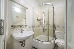 Superior-Doppelzimmer | Badezimmer